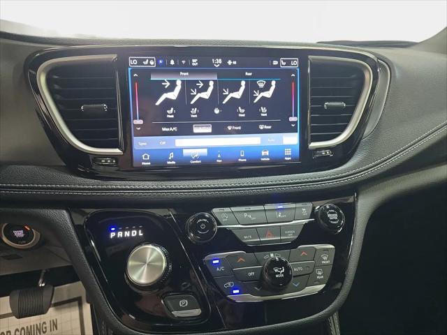 2027 Chrysler Pacifica Limited AWD
