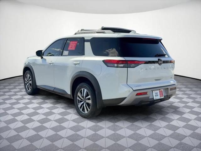 2025 Nissan Pathfinder SL FWD