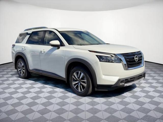 2025 Nissan Pathfinder SL FWD
