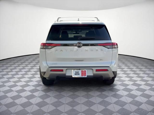 2025 Nissan Pathfinder SL FWD