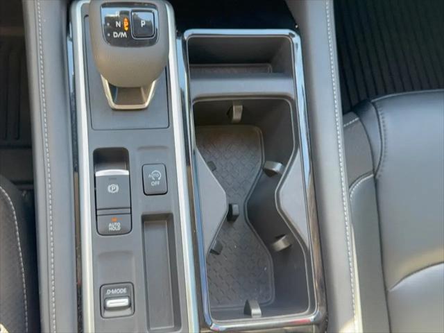 2025 Nissan Pathfinder SL FWD
