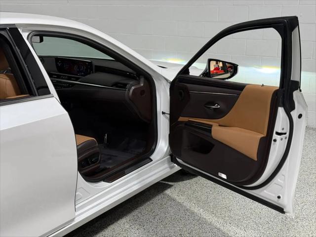 2020 Lexus ES 300h ES 300h
