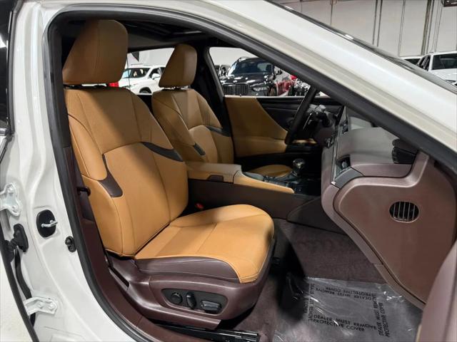 2020 Lexus ES 300h ES 300h