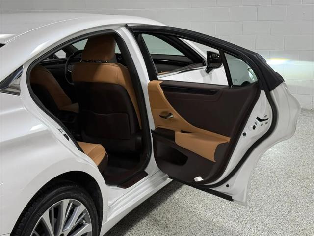2020 Lexus ES 300h ES 300h