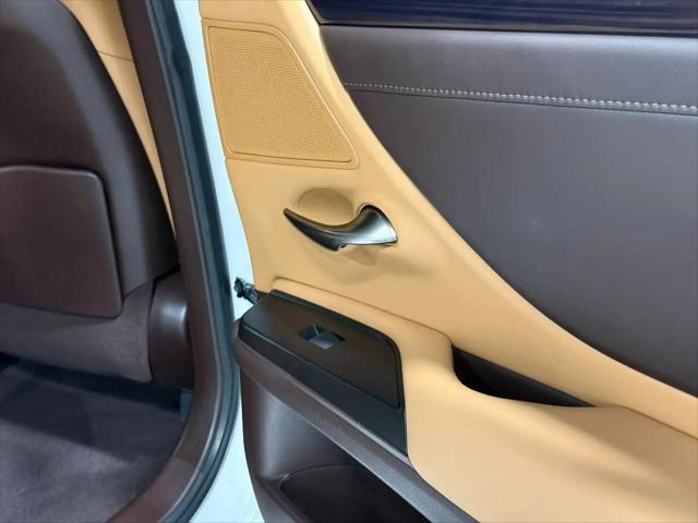 2020 Lexus ES 300h ES 300h
