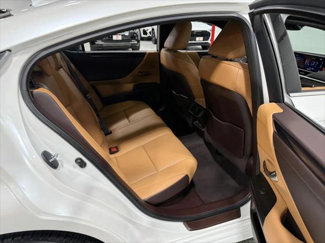 2020 Lexus ES 300h ES 300h