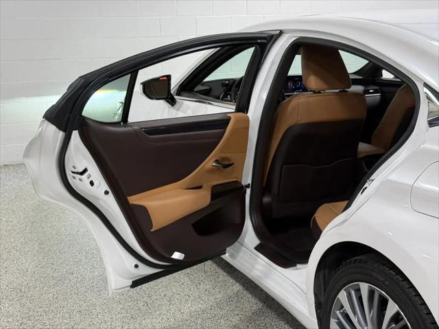 2020 Lexus ES 300h ES 300h