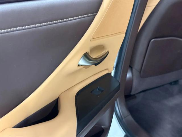 2020 Lexus ES 300h ES 300h
