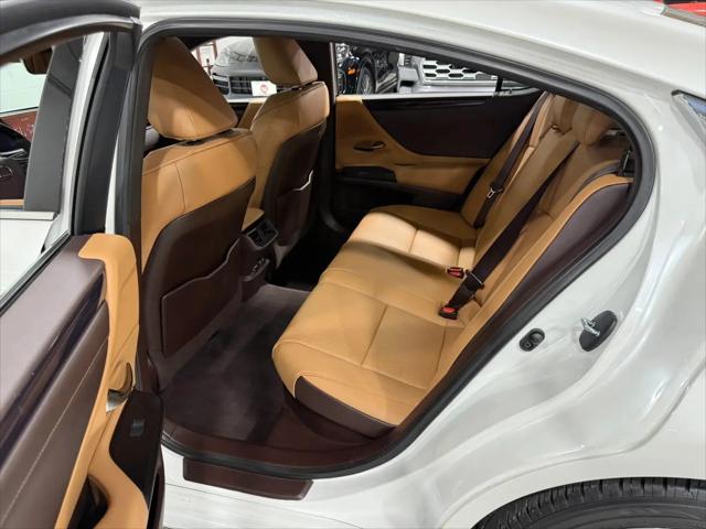2020 Lexus ES 300h ES 300h