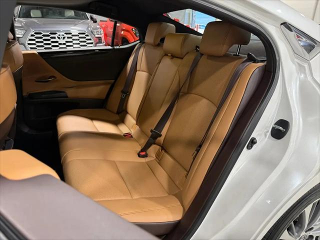 2020 Lexus ES 300h ES 300h