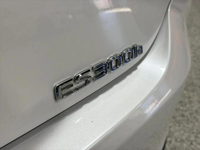 2020 Lexus ES 300h ES 300h
