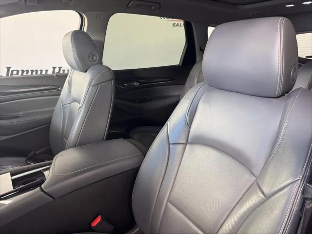 2021 Buick Enclave AWD Essence