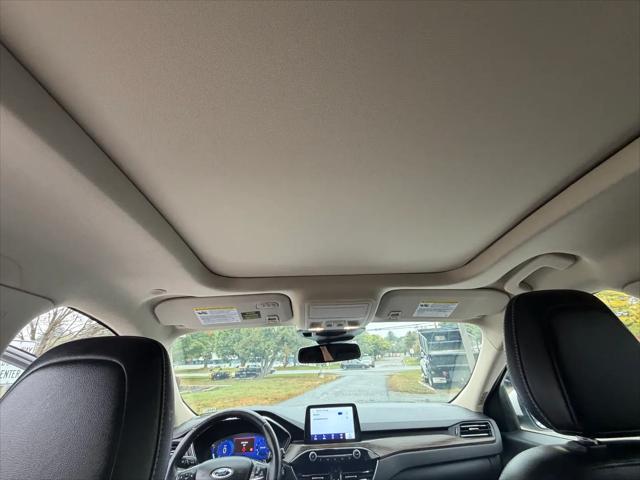 2020 Ford Escape Titanium