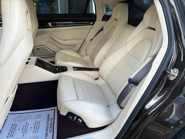 2018 Porsche Panamera Turbo Executive