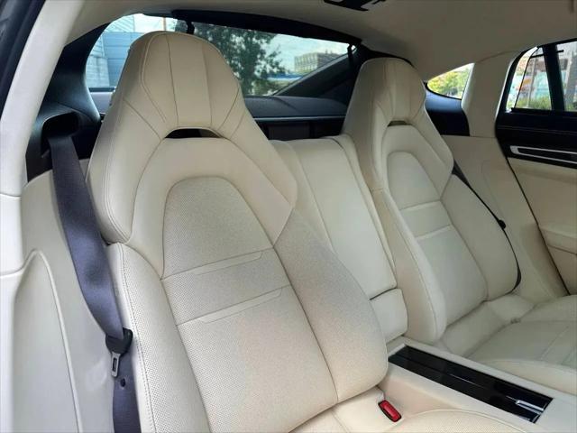 2018 Porsche Panamera Turbo Executive