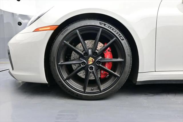 2023 Porsche 911 Carrera 4S Cabriolet