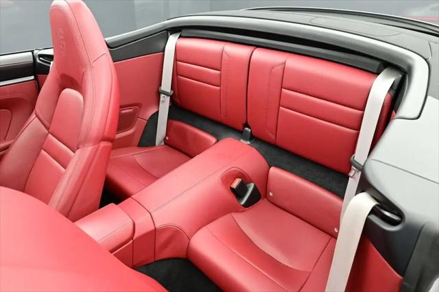 2023 Porsche 911 Carrera 4S Cabriolet