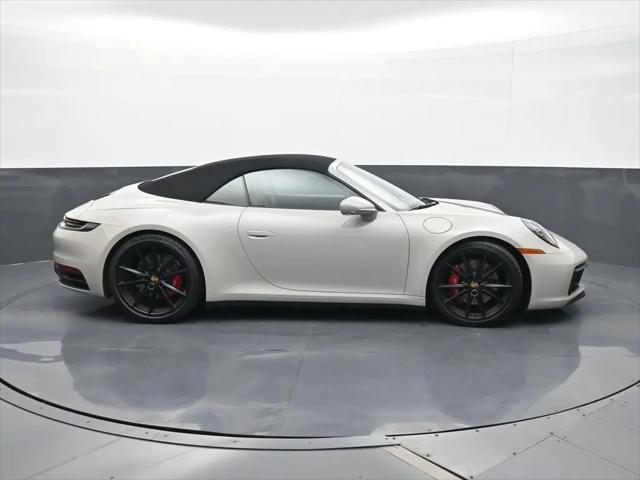 2023 Porsche 911 Carrera 4S Cabriolet