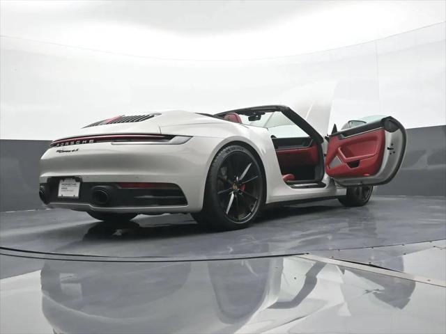2023 Porsche 911 Carrera 4S Cabriolet