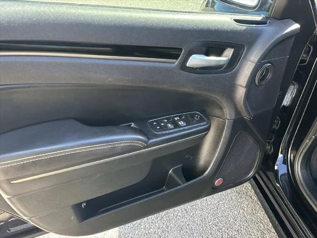 2016 Chrysler 300 300S Alloy Edition
