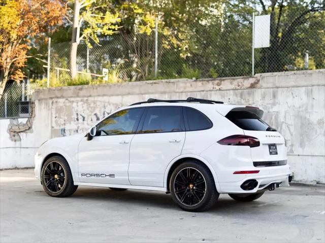 2016 Porsche Cayenne GTS