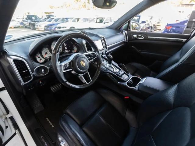 2016 Porsche Cayenne GTS