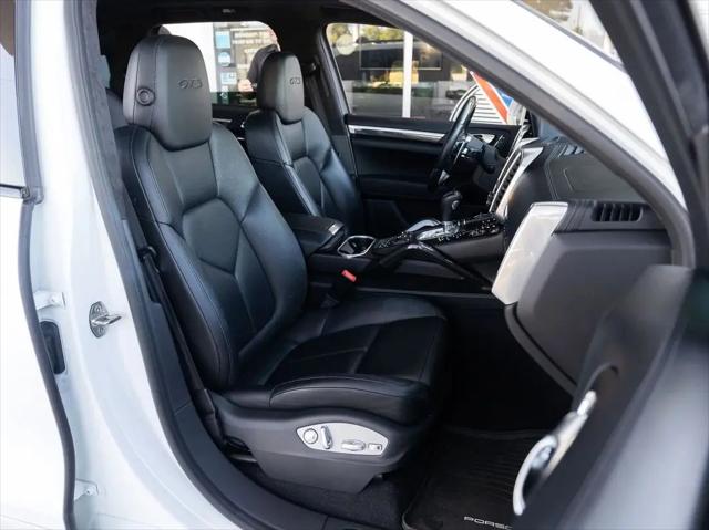 2016 Porsche Cayenne GTS