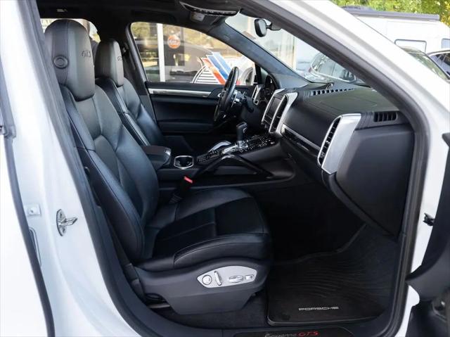2016 Porsche Cayenne GTS