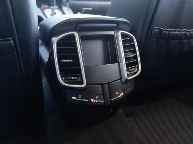 2016 Porsche Cayenne GTS