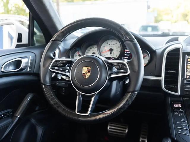 2016 Porsche Cayenne GTS