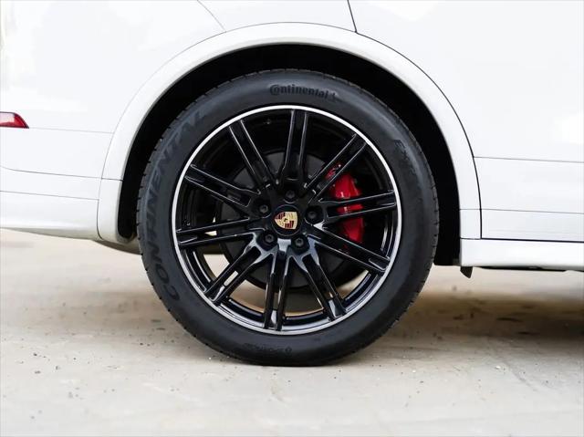 2016 Porsche Cayenne GTS