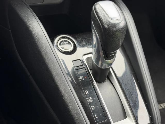 2021 Nissan Versa SR Xtronic CVT
