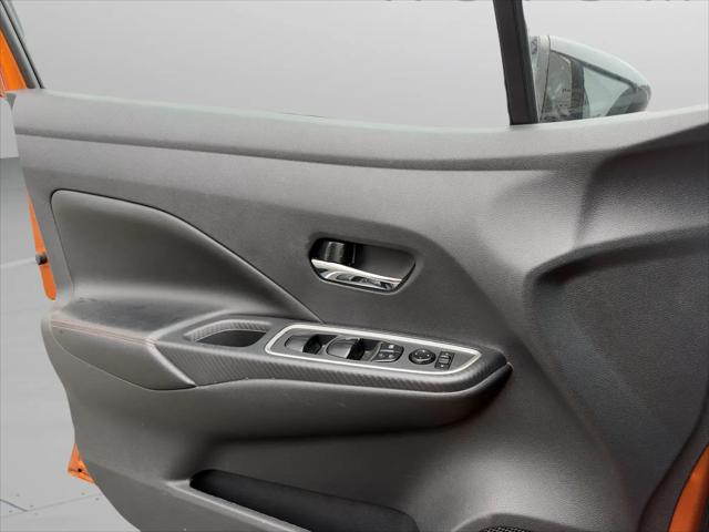 2021 Nissan Versa SR Xtronic CVT