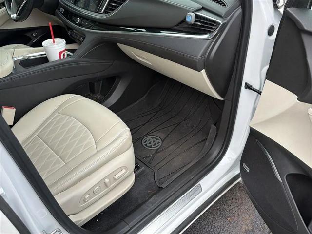 2022 Buick Enclave AWD Avenir