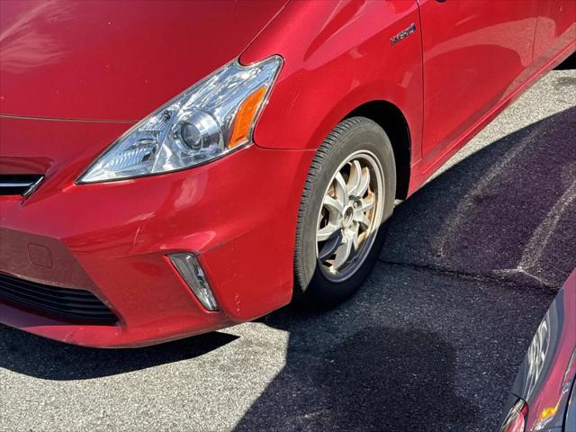 2013 Toyota Prius v Three