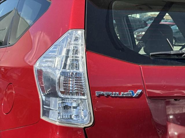 2013 Toyota Prius v Three