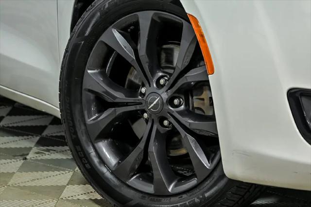 2020 Chrysler Pacifica Touring L Plus