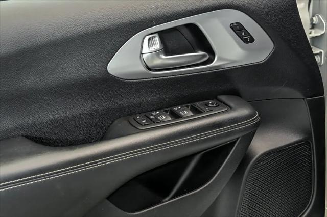 2020 Chrysler Pacifica Touring L Plus