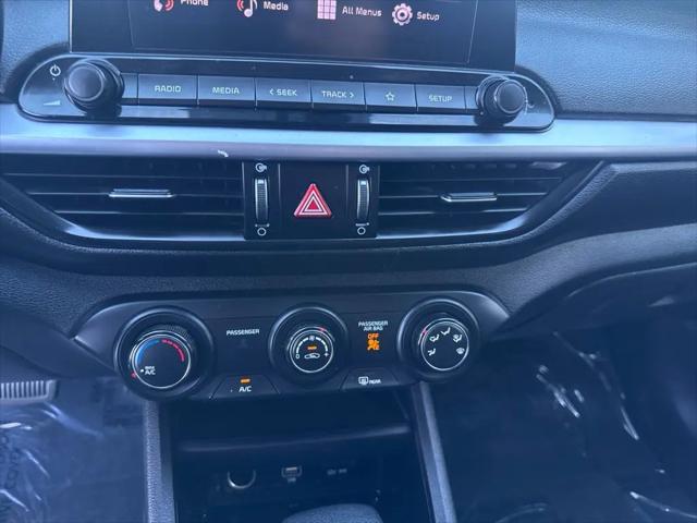 2023 Kia Forte LX