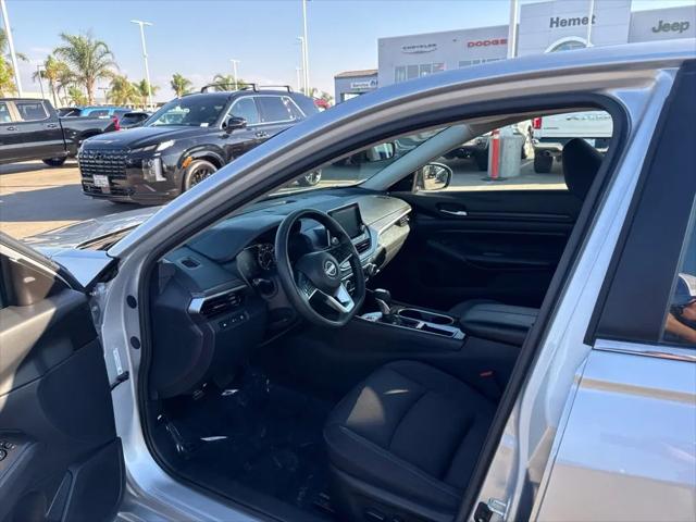 2024 Nissan Altima SV FWD