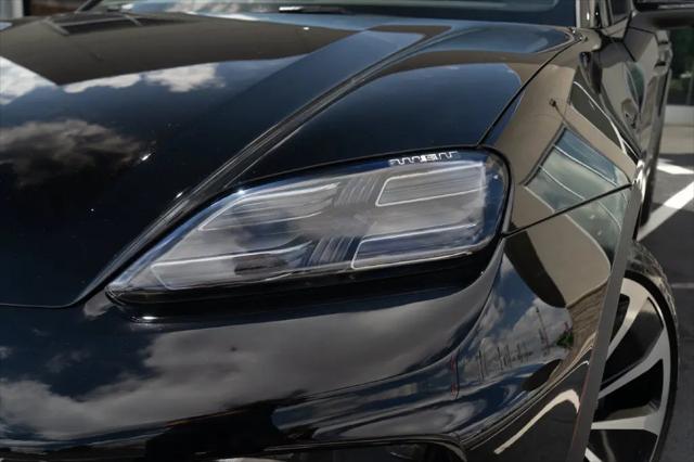 2025 Porsche Macan Electric 4