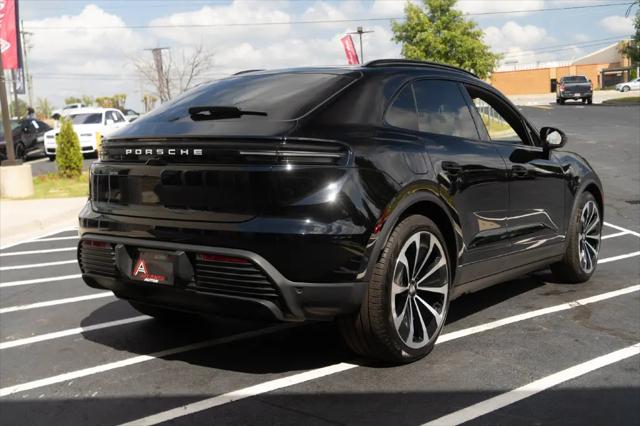 2025 Porsche Macan Electric 4