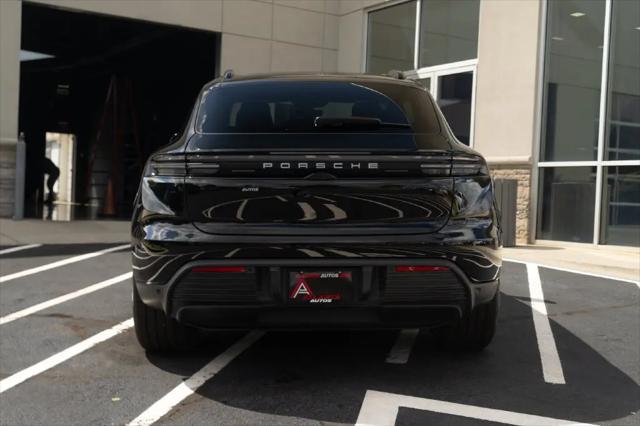 2025 Porsche Macan Electric 4