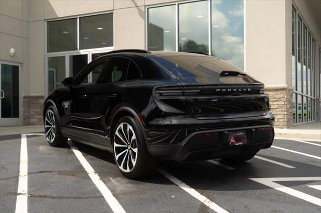 2025 Porsche Macan Electric 4