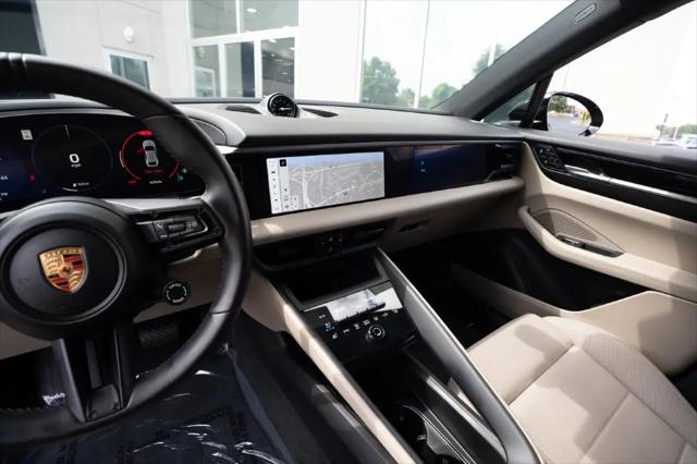 2025 Porsche Macan Electric 4