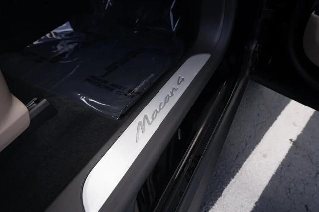 2025 Porsche Macan Electric 4
