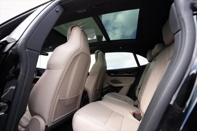 2025 Porsche Macan Electric 4