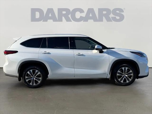 2022 Toyota Highlander Hybrid XLE