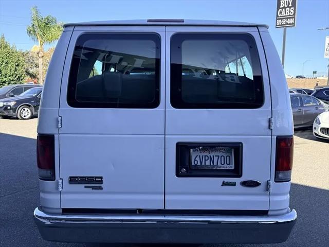 2012 Ford E-350 Super Duty XL