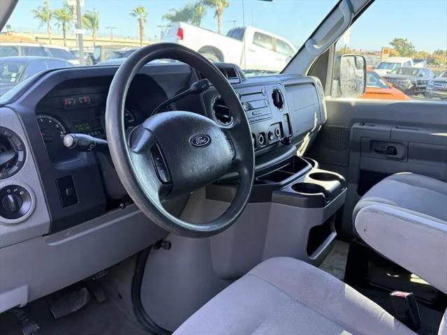 2012 Ford E-350 Super Duty XL